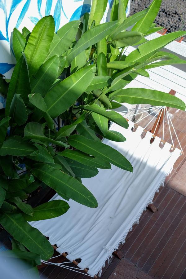 Dip & Doze Living Hostel Canggu Buitenkant foto