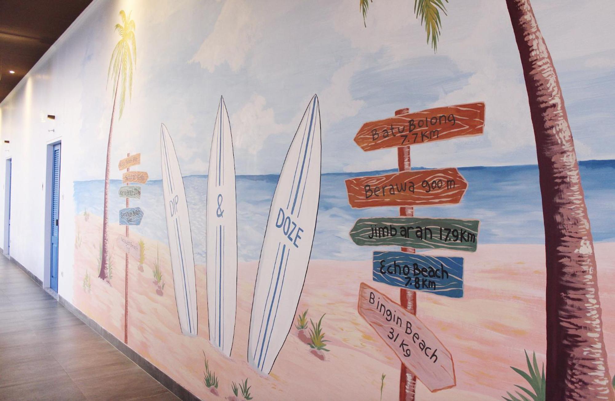 Dip & Doze Living Hostel Canggu Buitenkant foto